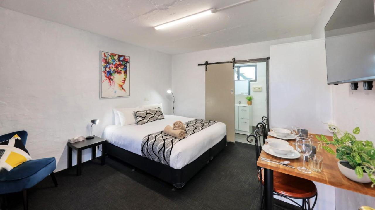 Parkes Federation Motel エクステリア 写真