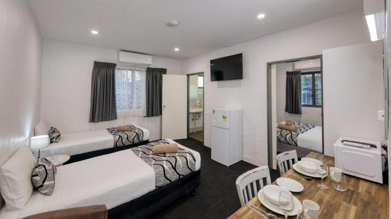 Parkes Federation Motel エクステリア 写真