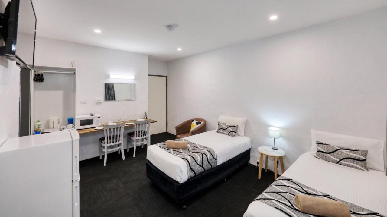 Parkes Federation Motel エクステリア 写真